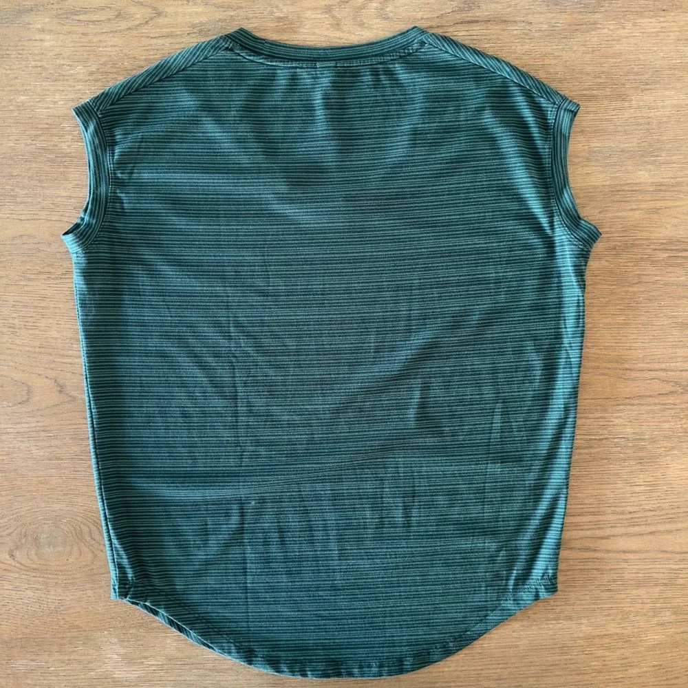 Athleta Cloudlight Stratus Tee-Soft Athleisure-Womens Size XS-Color Green Stripe